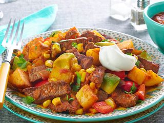 Simple Beef and Potato Skillet Olé