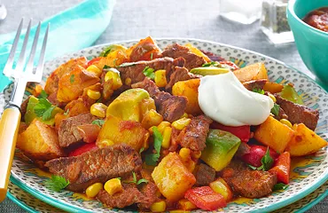 Simple Beef and Potato Skillet Olé