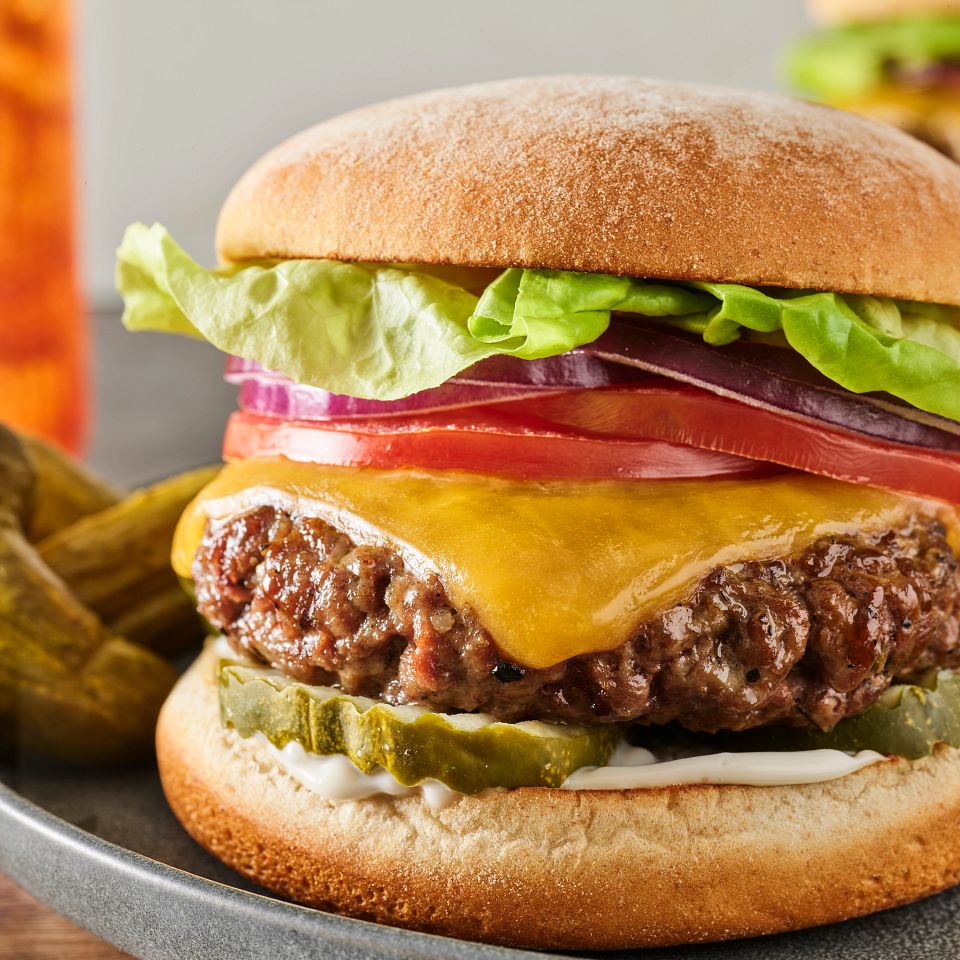 Classic Beef Cheeseburgers