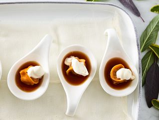 Beef Tortellini en Brodo