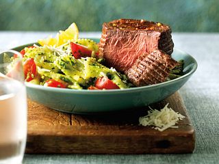 Top Sirloin Filets with Spinach-Lemon Pesto Pasta