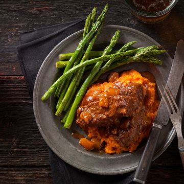 Slow Cooker Beef Short Ribs with Ginger-Mango Barbecue Sauce