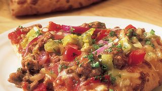 southwest-beef-and-chile-pizza-vertical.eps