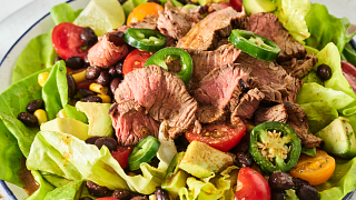 Spicy Beef Chipotle Salad