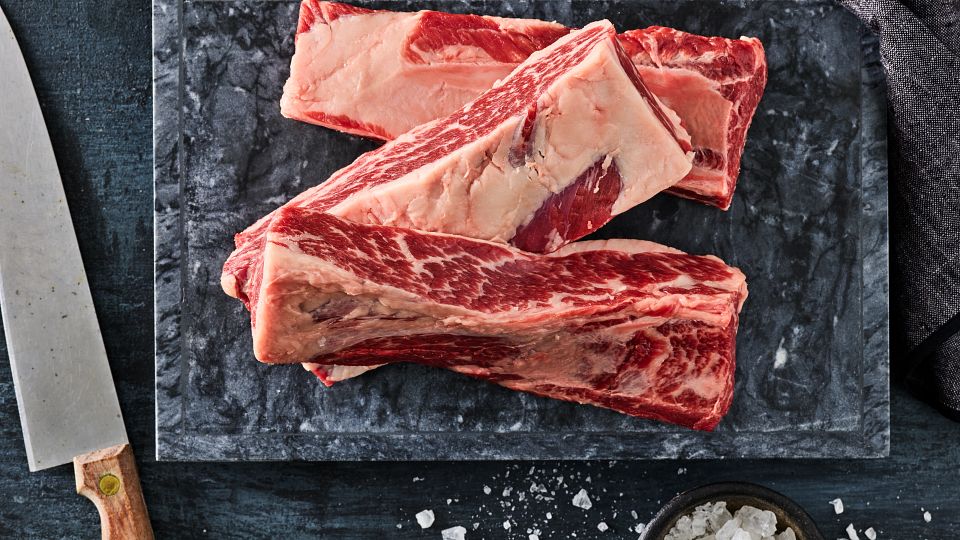 cut short ribs stylized