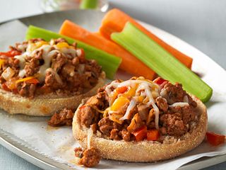 Muffin-Style Cheeseburger Pizza