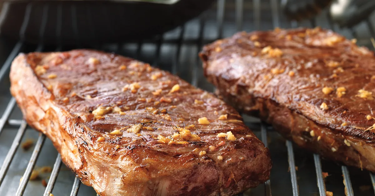 Beef Steaks with Sweet-Soy Drizzle | Beef Loving Texans | Beef Loving Texans is your one-stop inform