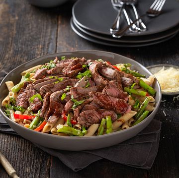 Balsamic Beef Steak Pasta