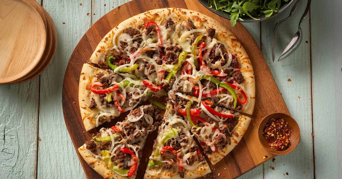 Beef, Pepper and Onion Pizza | Beef Loving Texans | Beef Loving Texans is your one-stop information 