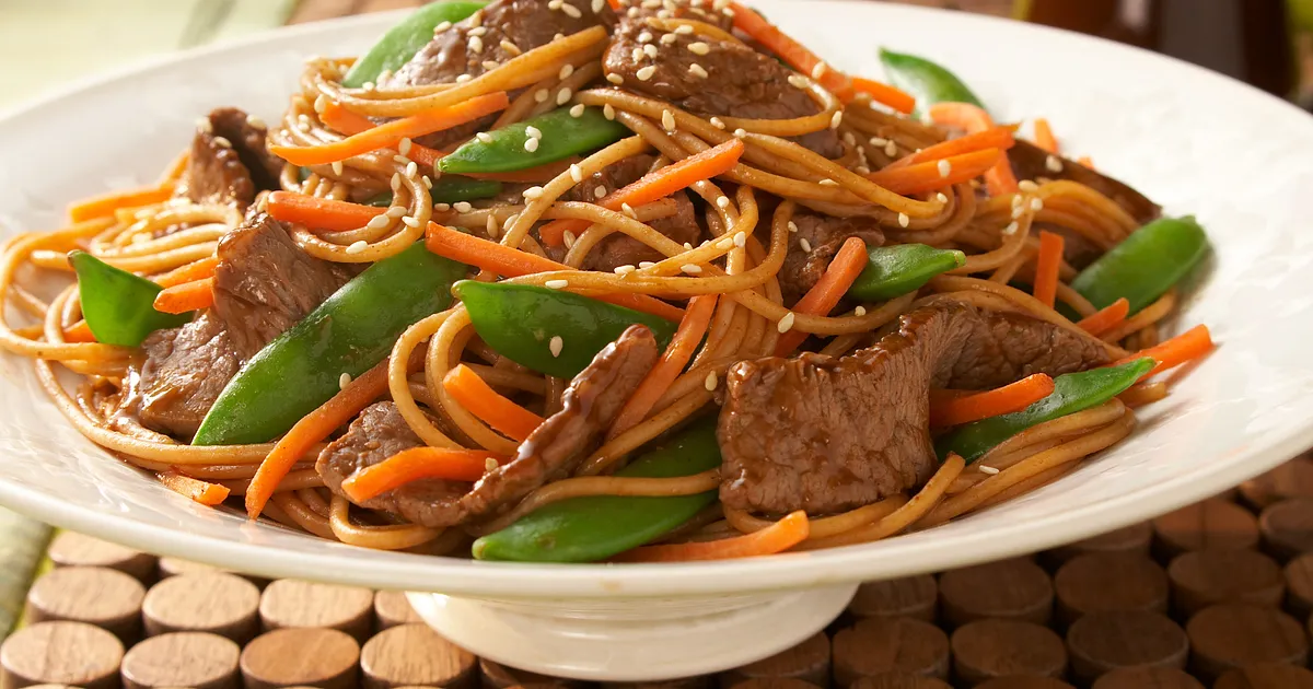 Asian Beef and Noodle Salad | Beef Loving Texans | Beef Loving Texans is your one-stop information c