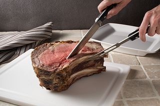 Choosing the best knife for carving your prime rib  In preparation for the  holidays, we've created a “How-To” series for all your frequently asked  feast questions. In this episode our CEO