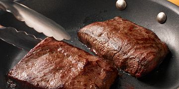 Flat Iron Steaks with Paprika-Cumin Sauce