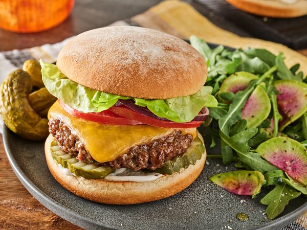 Classic Beef Cheeseburgers
