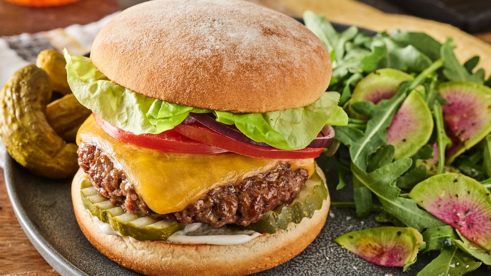 Classic Beef Cheeseburgers