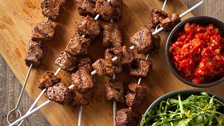 Beef Sirloin Kabobs with Roasted Red Pepper Dipping Sauce