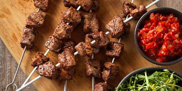 Beef Sirloin Kabobs with Roasted Red Pepper Dipping Sauce