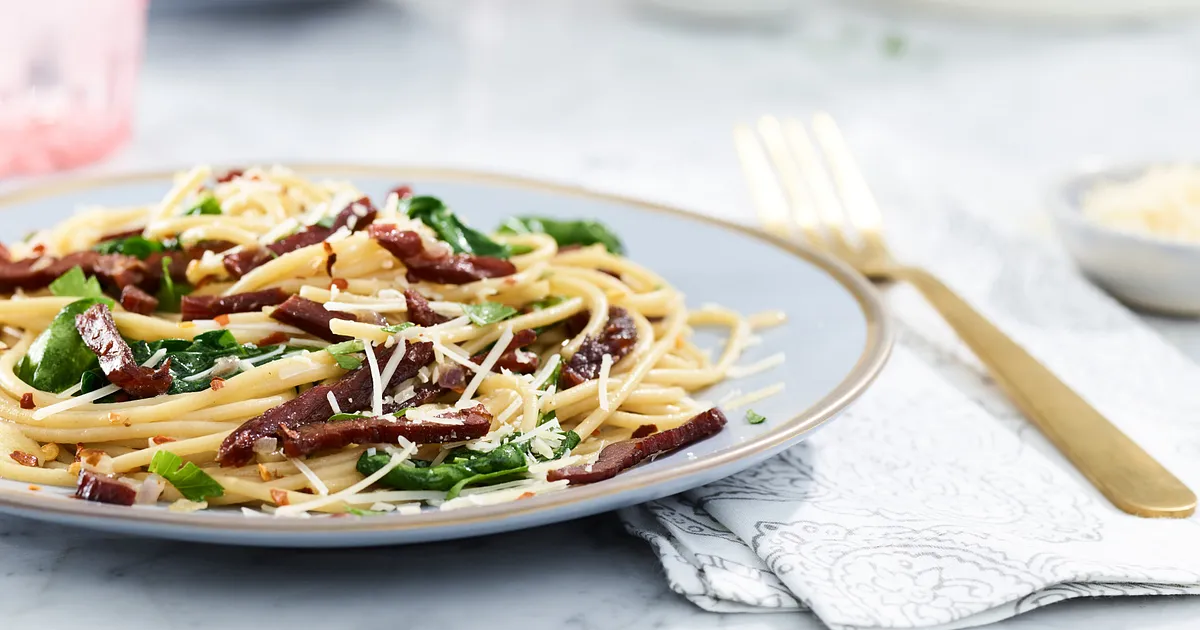Beef Jerky and Spinach Pasta | Beef Loving Texans | Beef Loving Texans is your one-stop information 
