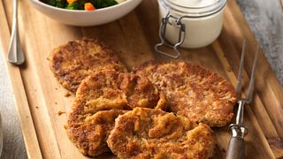 Country Fried Beef Steaks with Spicy Blue Cheese Sauce