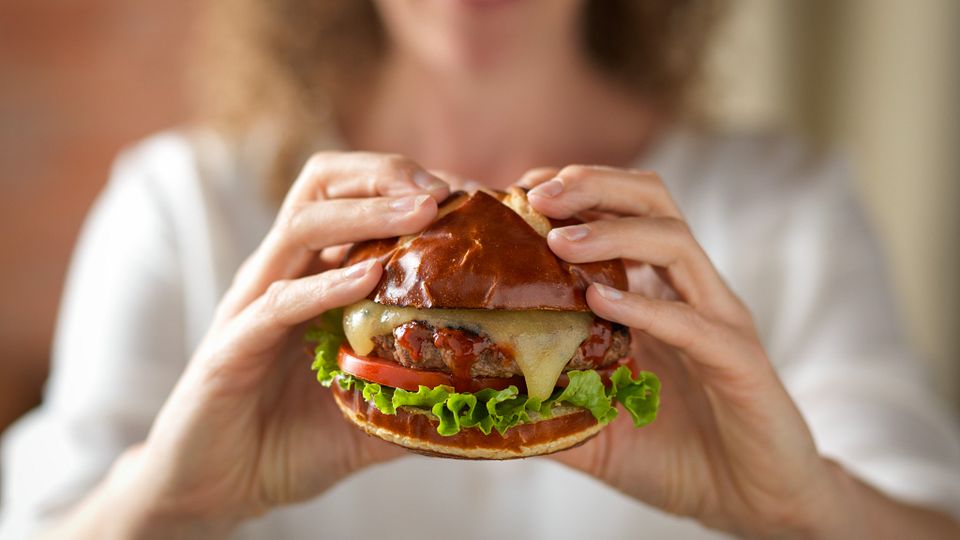 Zesty BBQ Cheeseburger