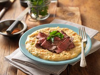 Cajun-Style Steak and Grits