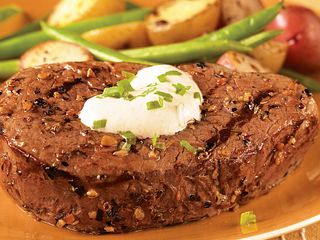 Tenderloin Steaks with Horseradish Cream