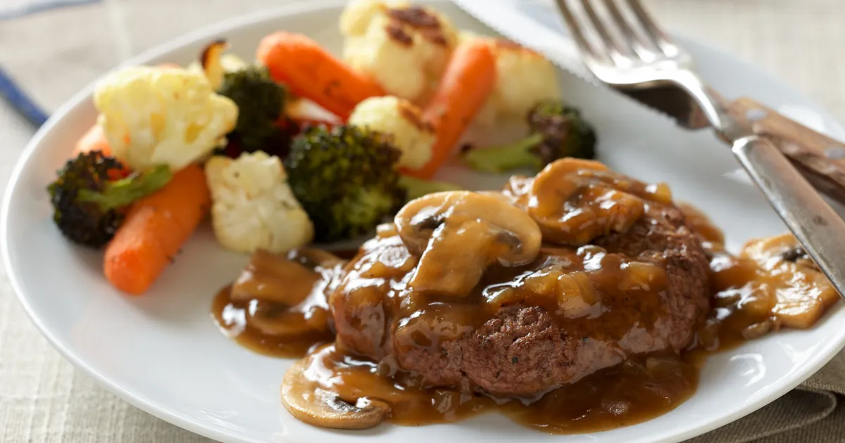 Salisbury Steak with Beef Gravy | Beef Loving Texans | Beef Loving Texans is your one-stop informati
