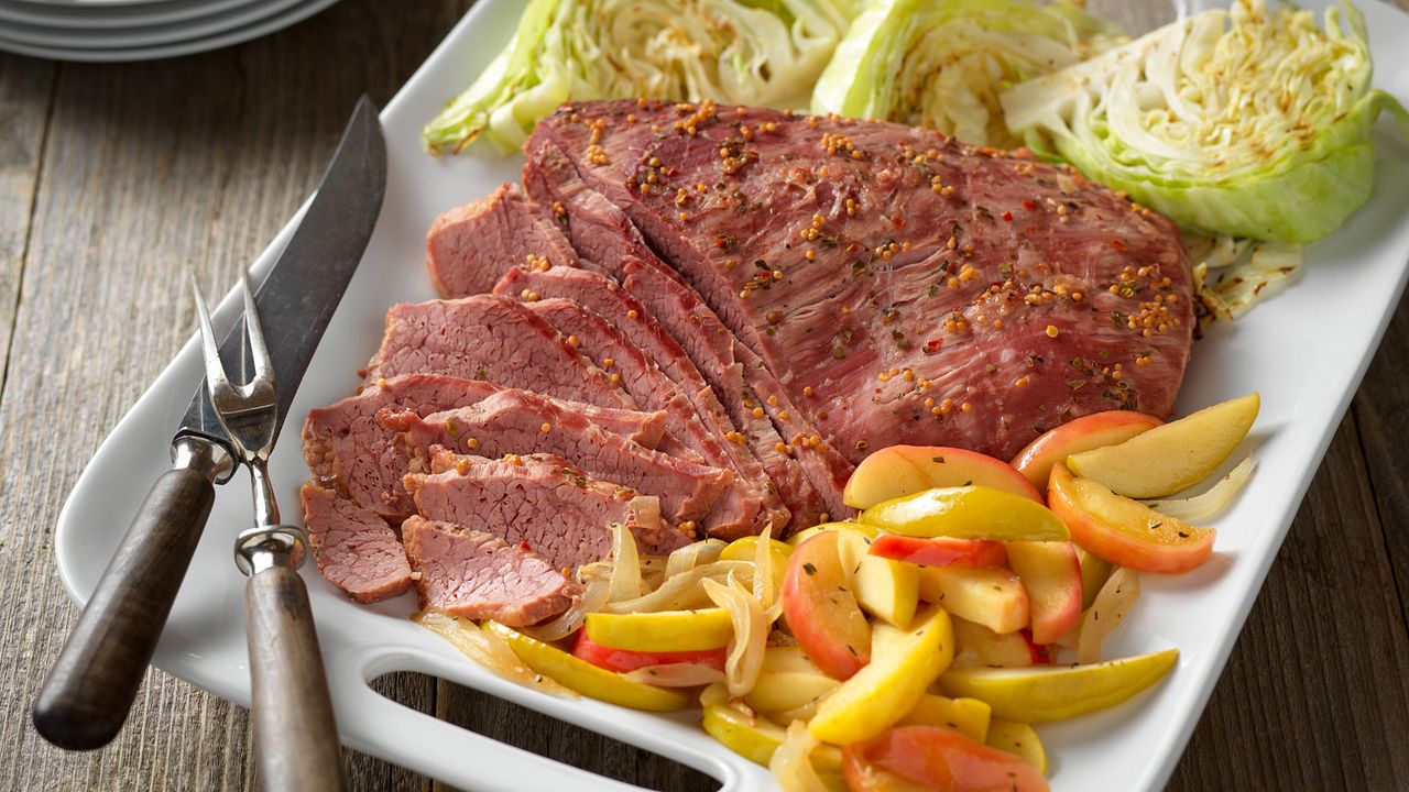 Corned Beef with Apple-Onion Saute