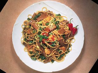 Stir-Fry Beef & Spinach with Noodles