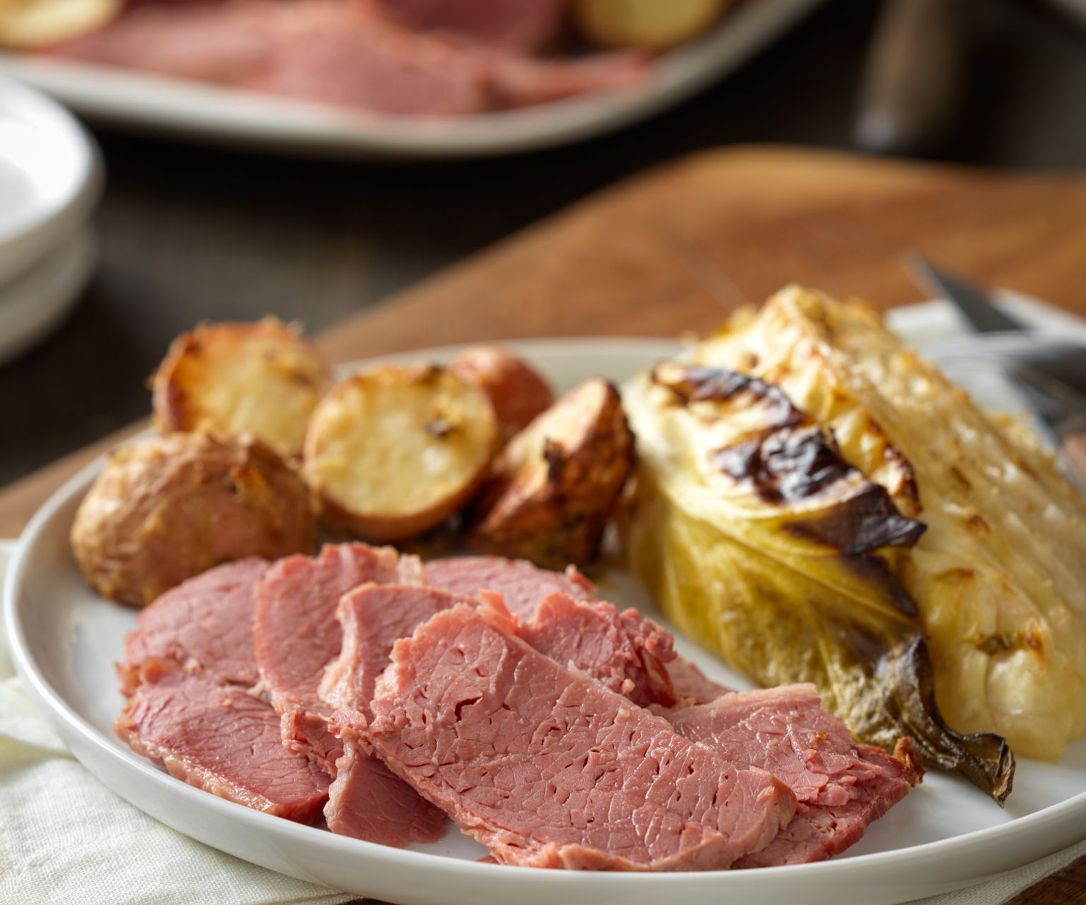 Dijon Glazed Corned Beef With Savory Cabbage And Red Potatoes Beef Loving Texans Beef Loving