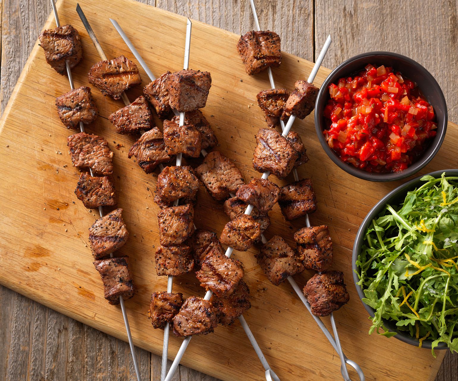 Beef Sirloin Kabobs with Roasted Red Pepper Dipping Sauce