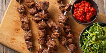 Beef Sirloin Kabobs with Roasted Red Pepper Dipping Sauce