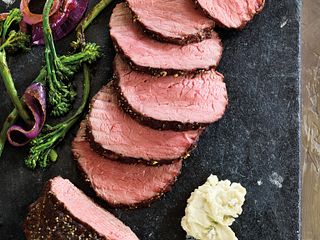 Peppered Top Sirloin Roast with Sautéed Broccolini