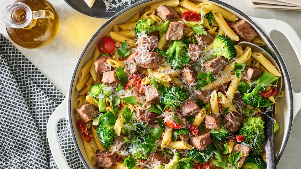 Prime Rib Pasta with Broccoli and Cheese