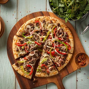 Beef Pepper and Onion Pizza