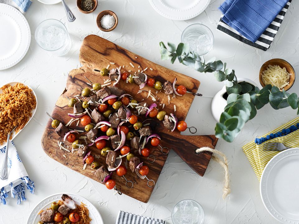 Smoked Steak Skewers with Tomatoes, Onions and Olives