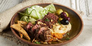 Mezze Steak Skewers Hummus