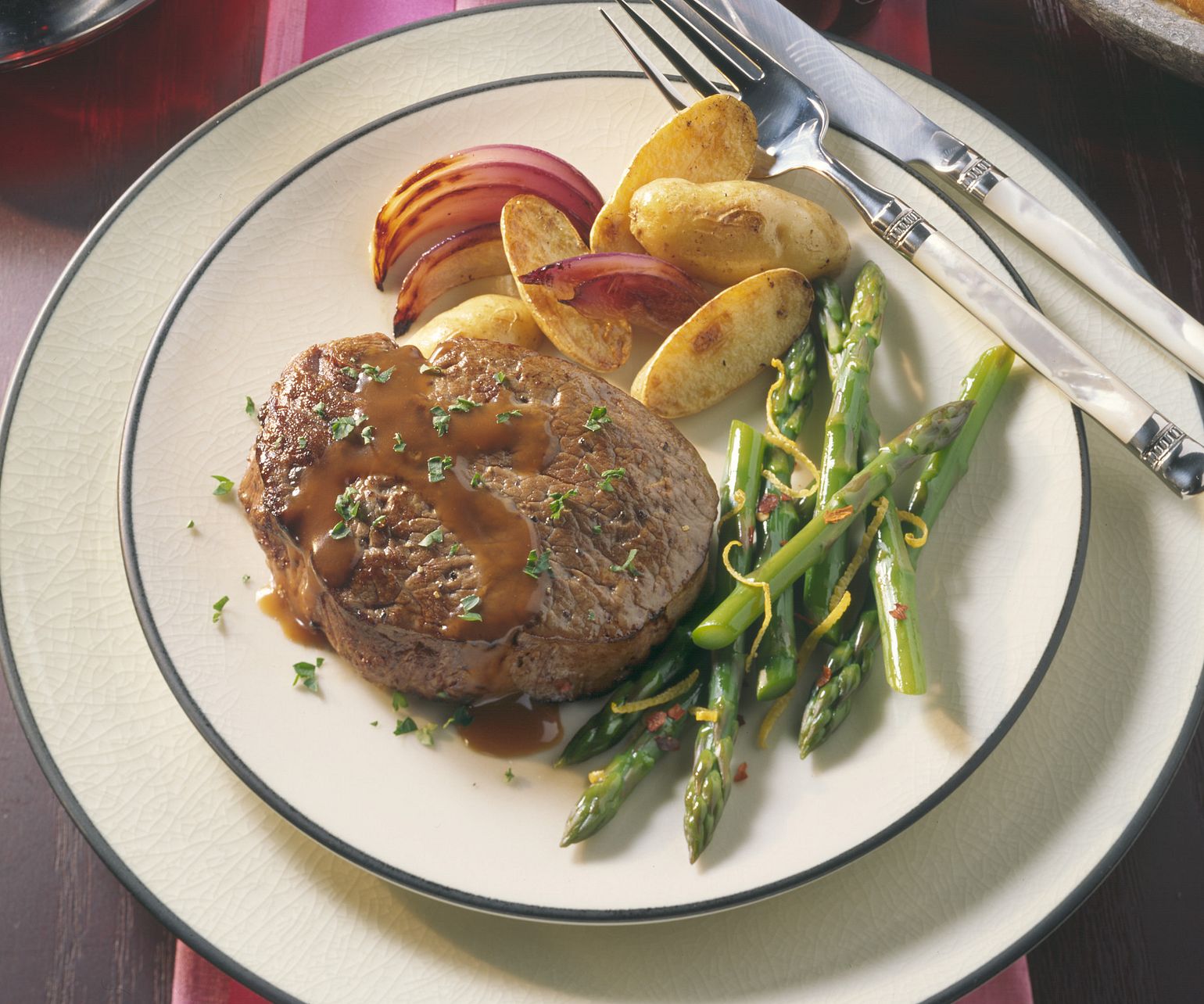 Beef Tenderloin Steaks with Red Wine Sauce