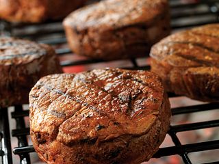 Garlic-Thyme Rub Tenderloin Steak