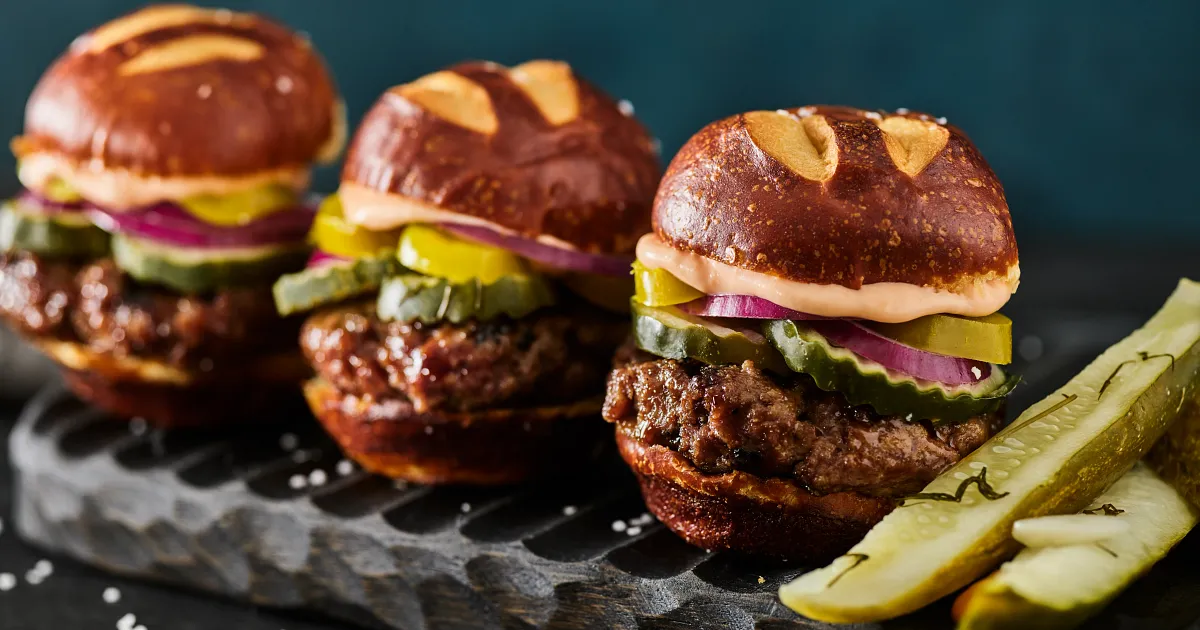 Grillo’s Pickles® & King’s Hawaiian Beef & Queso Sliders | Beef Loving Texans | Beef Loving Texans i