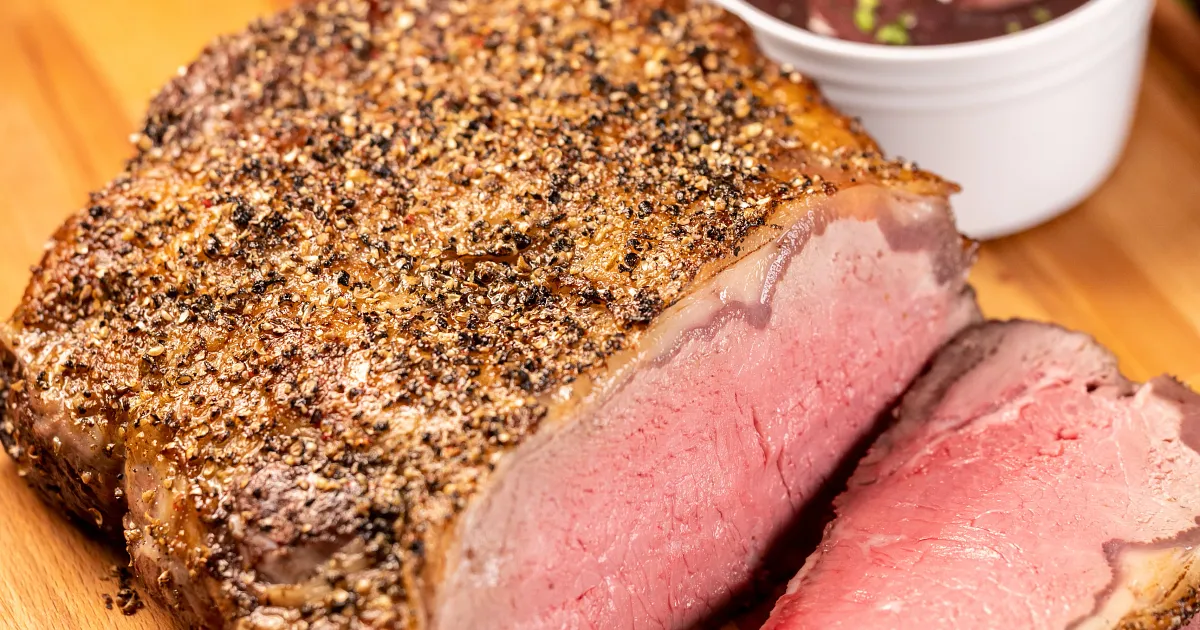 Green Peppercorn Crusted Strip Roast with Red Wine Sauce | Beef Loving Texans | Beef Loving Texans i