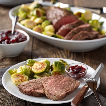 Classic Beef Tenderloin with Cranberry Drizzle
