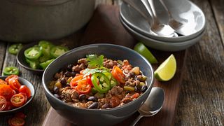 simple-beef-and-brew-chili-horizontal