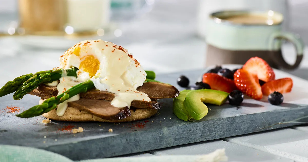 Smoked Beef Brisket Benedict | Beef Loving Texans | Beef Loving Texans is your one-stop information 