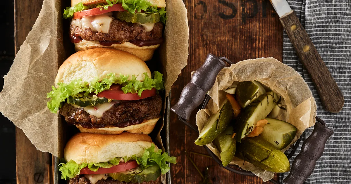 Spicy Cheeseburger Sliders | Beef Loving Texans | Beef Loving Texans is your one-stop information ce