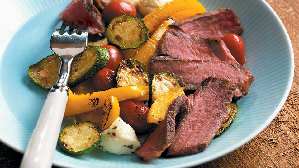 Sonoma Steaks with Vegetables Bocconcini