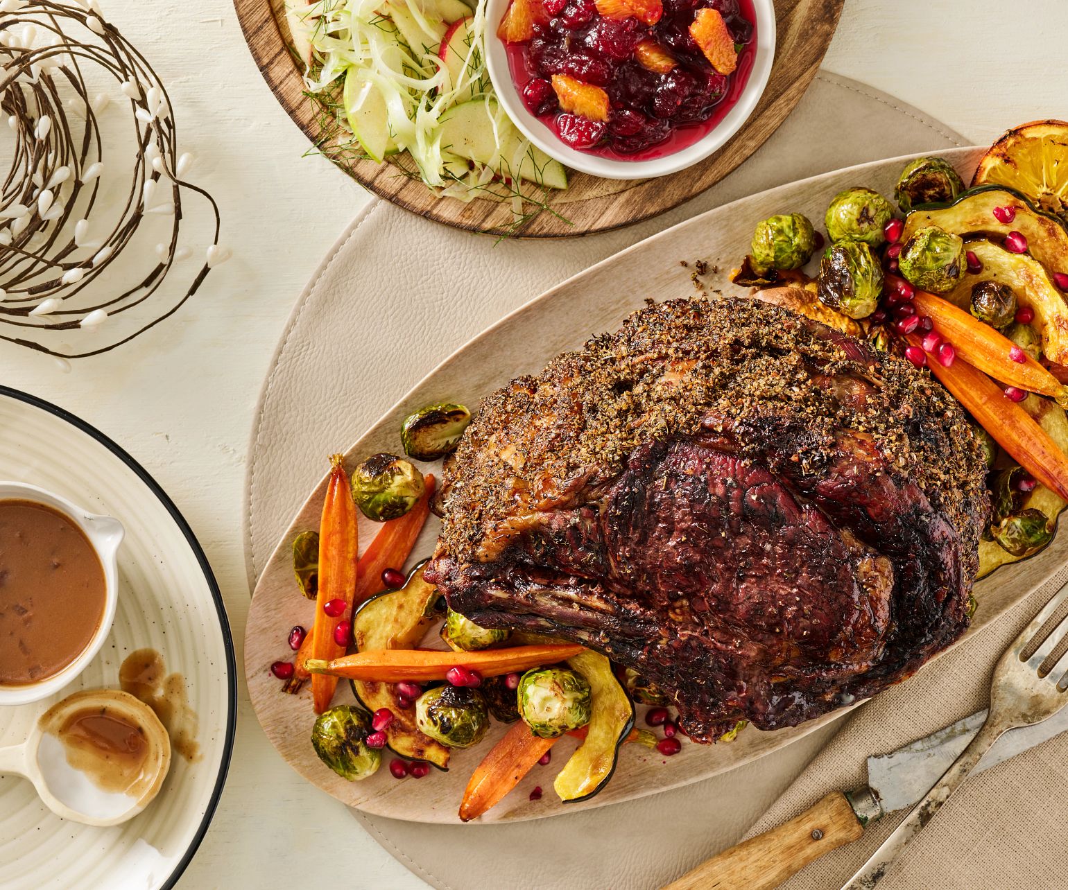 Herb-Seasoned Rib Roast with Red Wine Pan Sauce