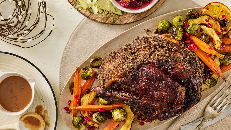 Herb-Seasoned Rib Roast with Red Wine Sauce