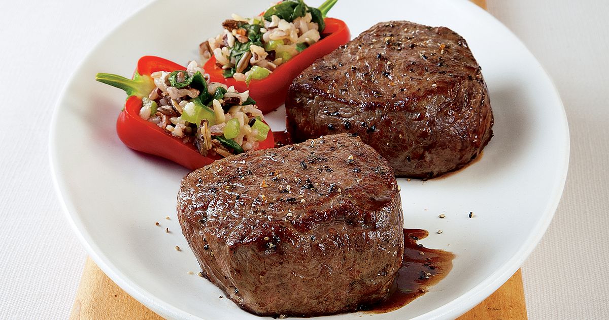 Petite Steaks with Wild Rice Baby Peppers | Beef Loving Texans | Beef Loving Texans is your one-stop