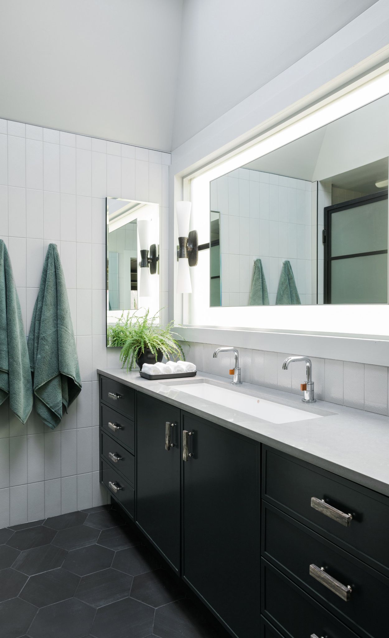Create a masculine master bath wit Cambria Carrick and gray tones.