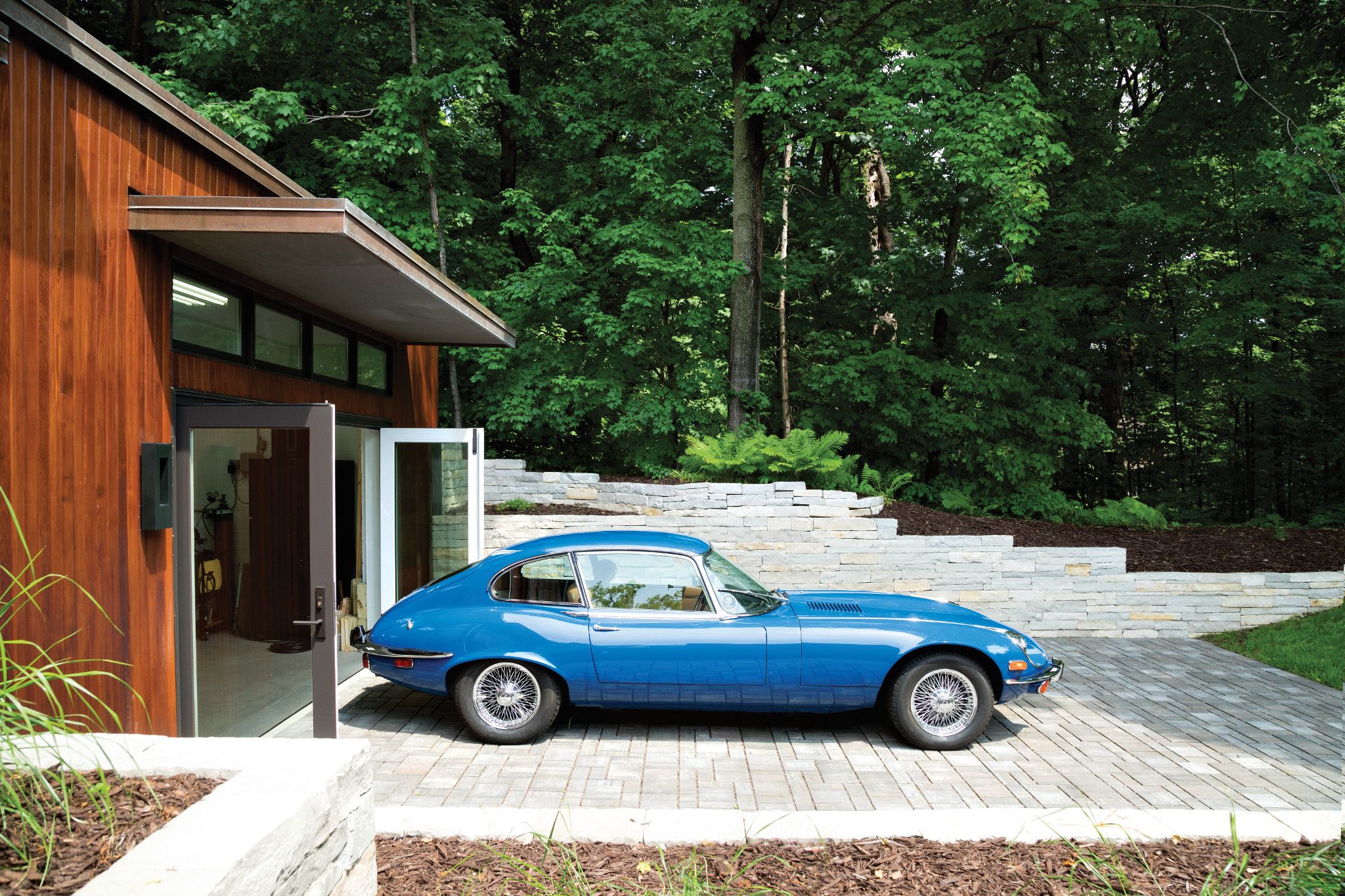 Editor’s Take: Mid-century Modern Car port